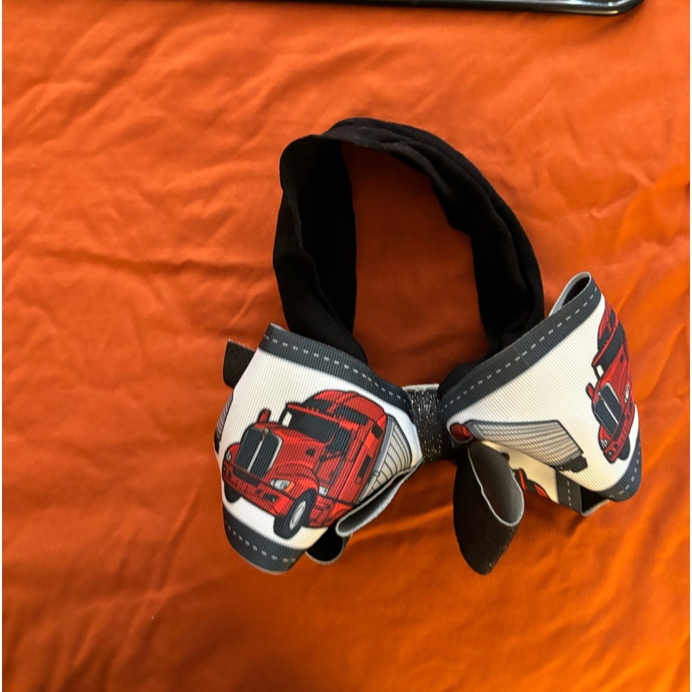 Semi Truck bow red